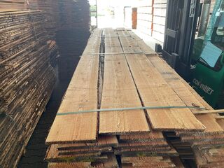 Ca. 33x Douglas Onbekantrechte Schaaldelen, 22×200-250mm, lengte 500cm